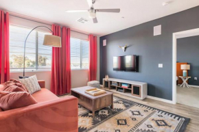 Modern CozySuites - paradise under the palm trees!